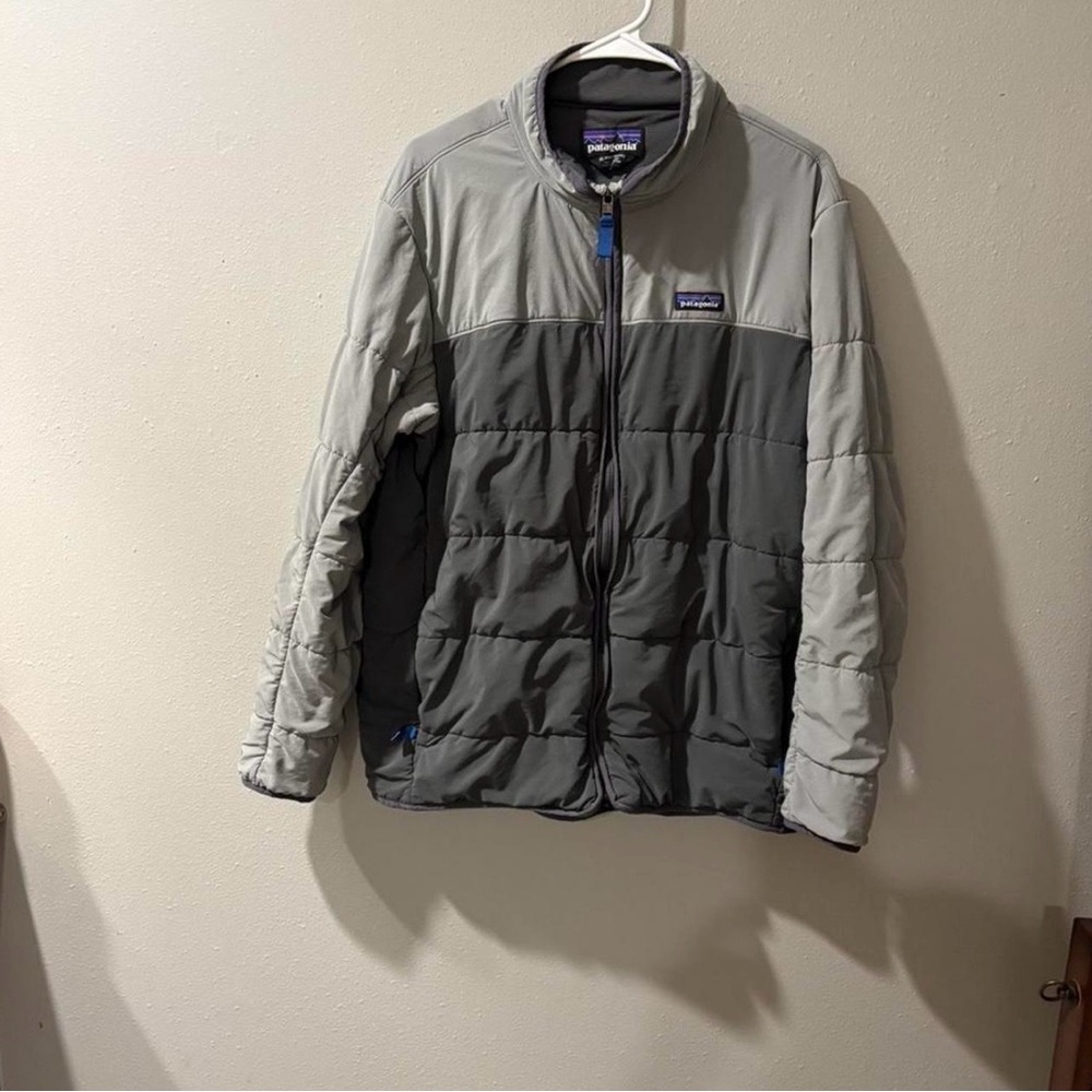 Patagonia Men's Two-Tone Gray Puffer Jacket